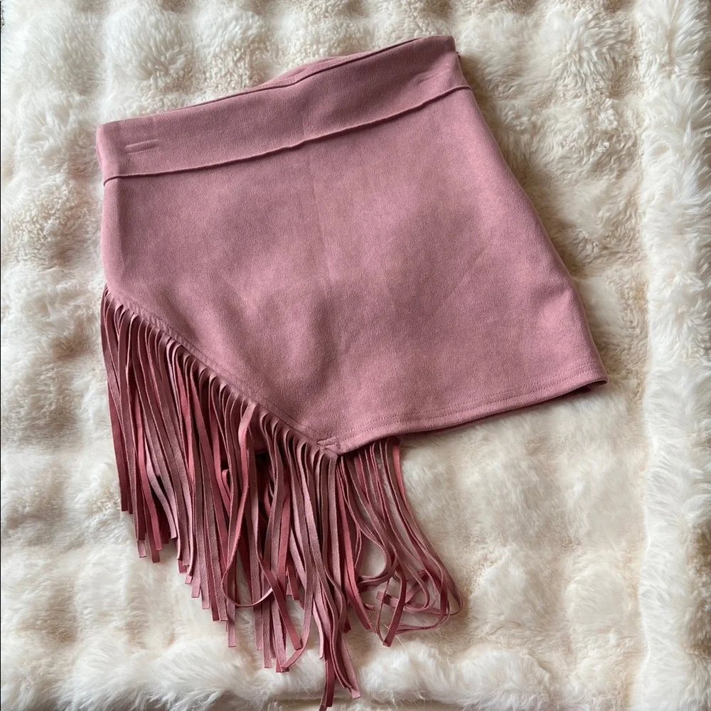 SHEIN Asymmetrical Pink Fringe Skirt - Picture 2 of 2